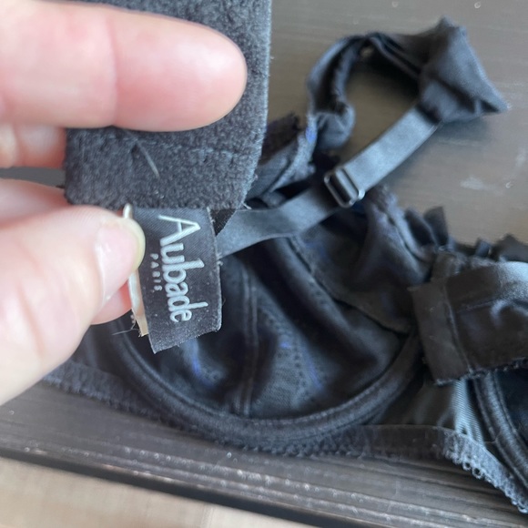 French lace unlined bra - Picture 4 of 7